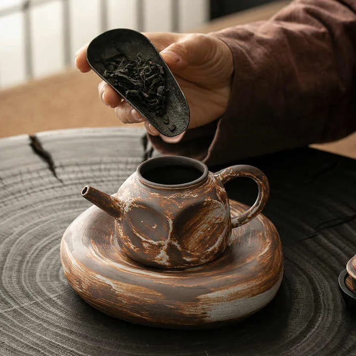 إبريق شاي صغير من الفخار الخام على الطراز الياباني ,Japanese style small raw pottery teapot