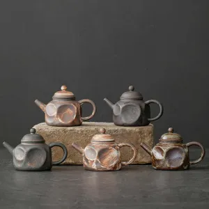 إبريق شاي صغير من الفخار الخام على الطراز الياباني ,Japanese style small raw pottery teapot