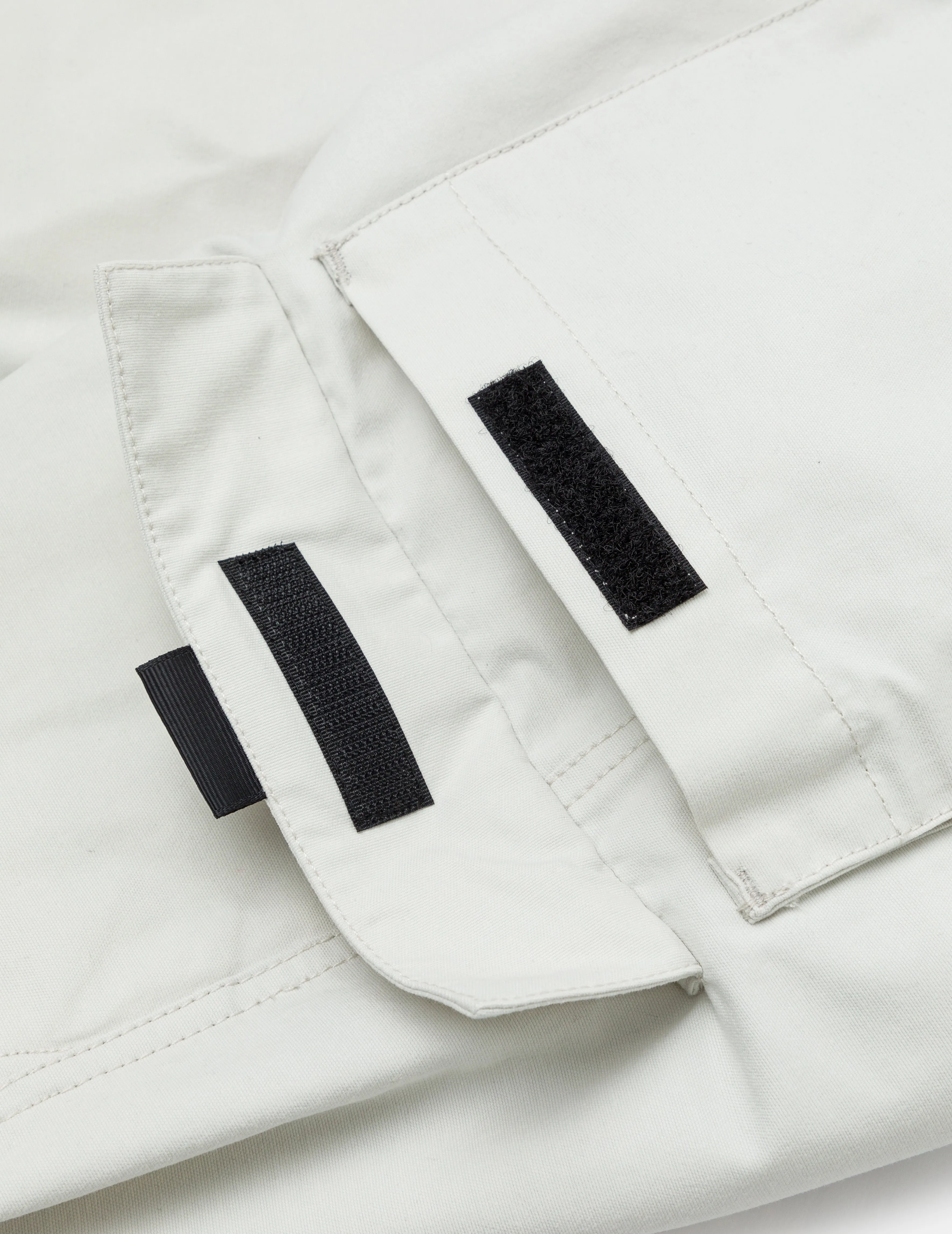 Kamon and Logo Prints Detachable Leg Panel Fashion Fit  Woven Cargo Jogger