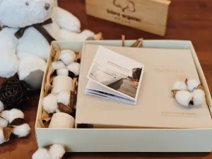 <25% OFF Sale> Baby's Journal Book Set (Including 1 Memory Book, 3 Jars)
