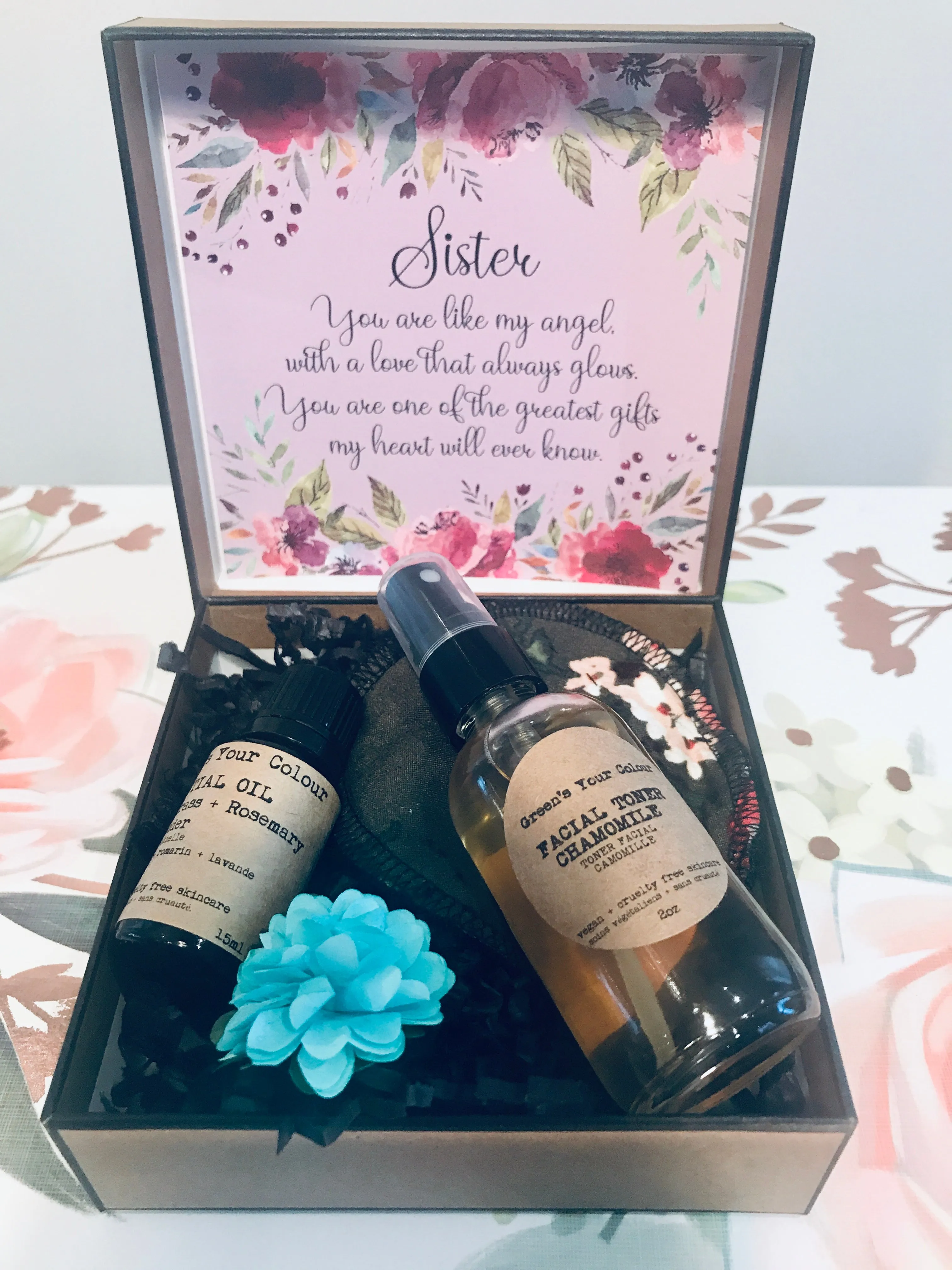SUSTAINABLE SKINCARE GIFT KIT- VEGAN FACE TONER, LEMONGRASS ESSENTIAL OIL